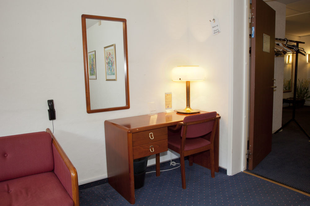 Rasta Lilla Edet Motel Bagian luar foto